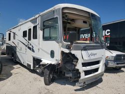 Salvage Trucks for parts for sale at auction: 2004 Tiffin Motorhomes Inc 2004 Workhorse Custom Chassis Motorhome Chassis W2