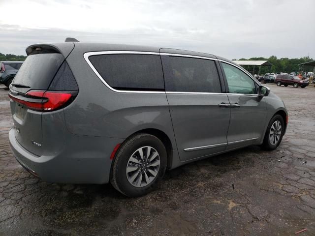 2022 Chrysler Pacifica Hybrid Limited