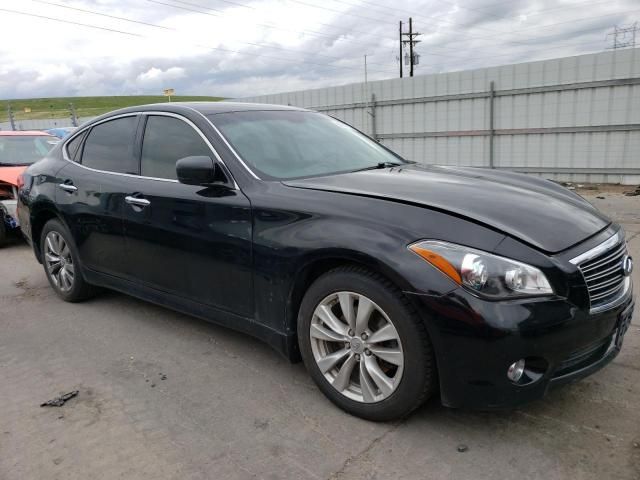 2011 Infiniti M56 X