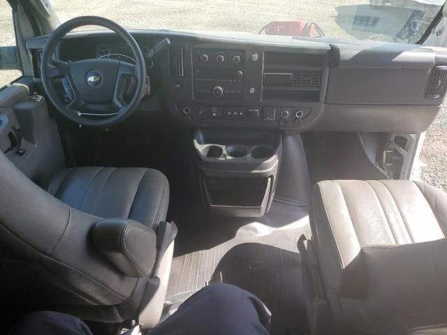 2016 Chevrolet Express G2500 LS