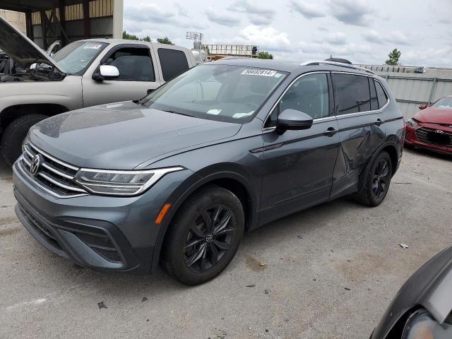 2022 Volkswagen Tiguan SE