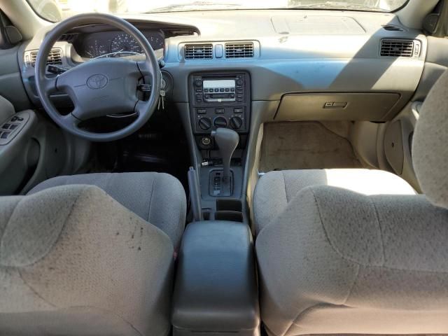 2001 Toyota Camry LE