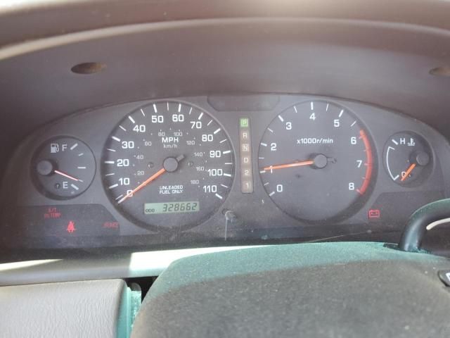 2000 Nissan Frontier XE