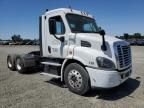 2016 Freightliner Cascadia 113