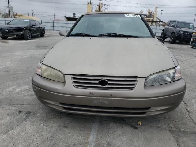 1999 Toyota Camry LE