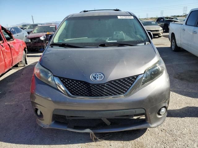 2011 Toyota Sienna Sport