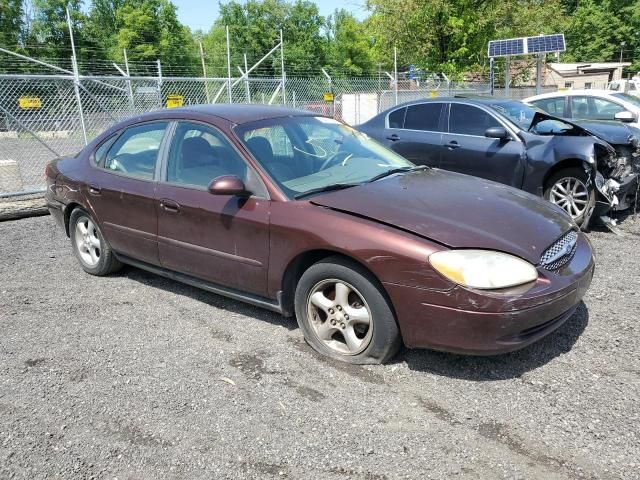 2000 Ford Taurus SE