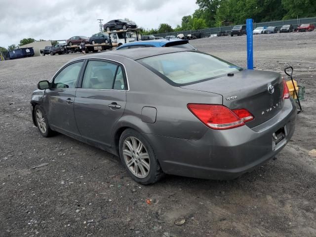 2005 Toyota Avalon XL