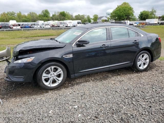 2018 Ford Taurus SEL