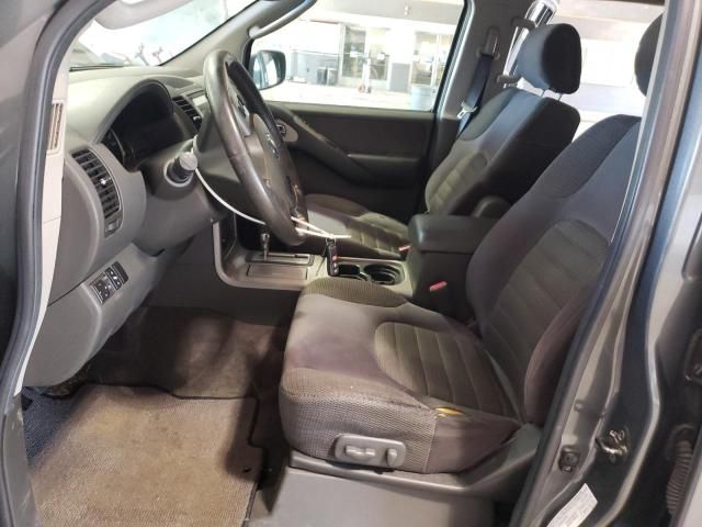 2005 Nissan Pathfinder LE