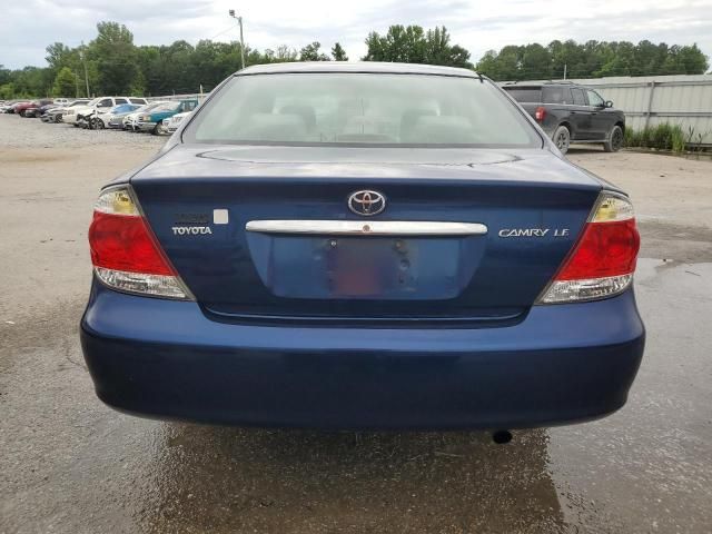 2005 Toyota Camry LE