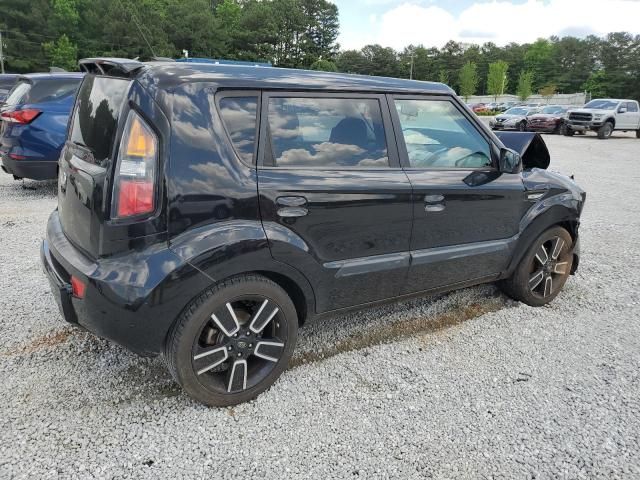 2010 KIA Soul +