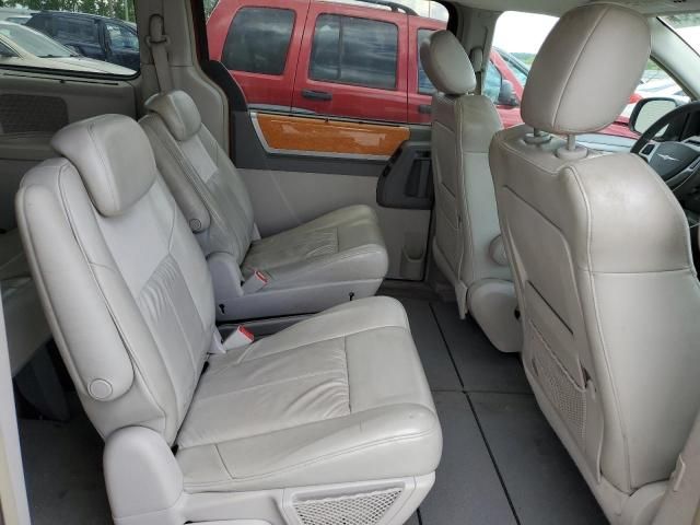 2008 Chrysler Town & Country Limited