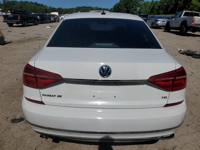 2016 Volkswagen Passat SE