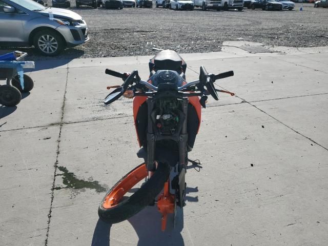 2020 KTM 200 Duke