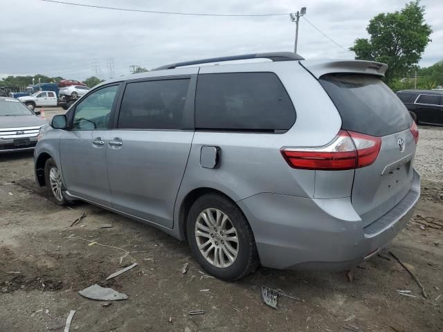 2015 Toyota Sienna XLE