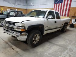 Salvage cars for sale from Copart Kincheloe, MI: 2000 Chevrolet Silverado K2500