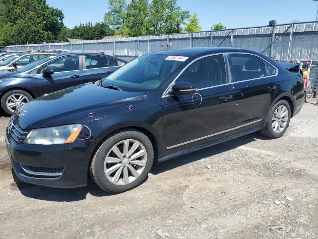 2012 Volkswagen Passat SEL