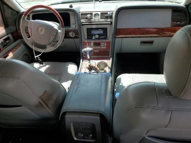 2005 Lincoln Navigator