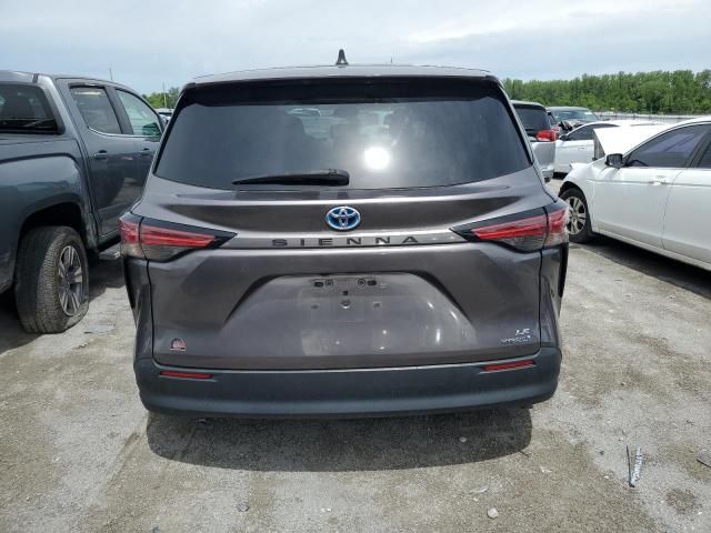 2021 Toyota Sienna LE