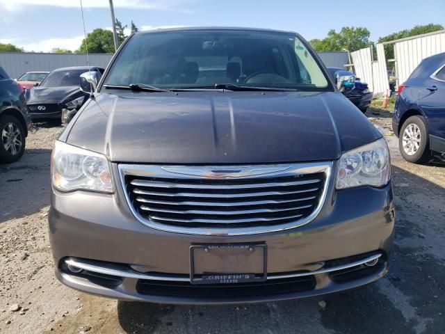 2015 Chrysler Town & Country Touring L