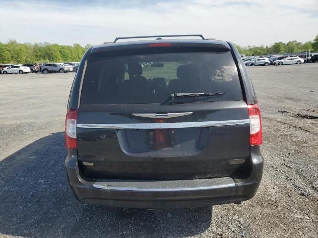 2012 Chrysler Town & Country Touring