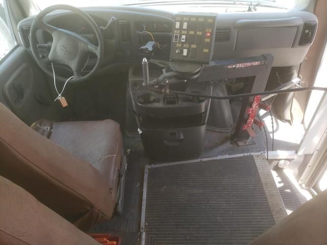 2001 Chevrolet Express Cutaway G3500