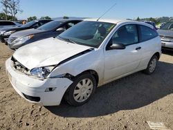 Salvage cars for sale from Copart San Martin, CA: 2005 Ford Focus ZX3