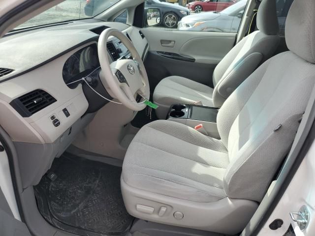 2012 Toyota Sienna LE