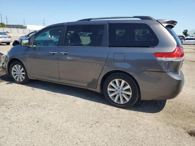 2012 Toyota Sienna XLE