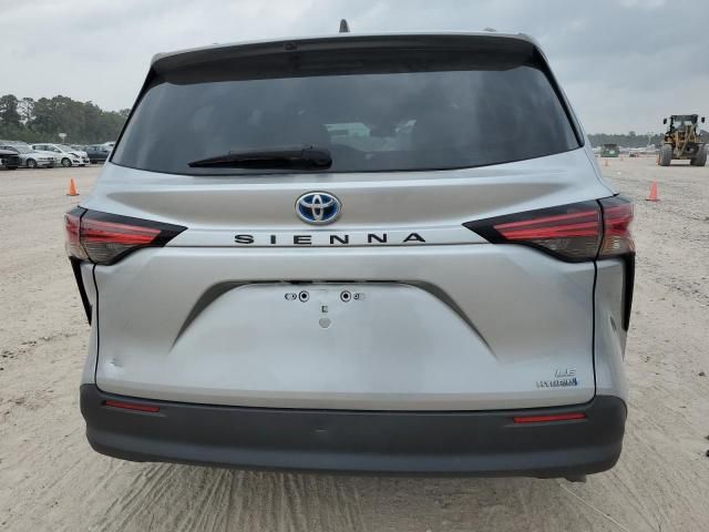 2021 Toyota Sienna LE