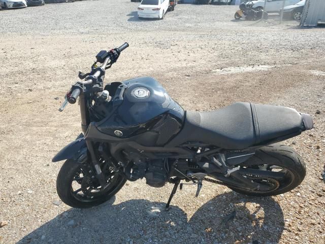 2016 Yamaha FZ09