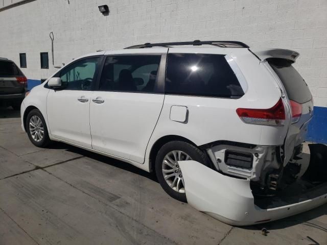 2012 Toyota Sienna XLE