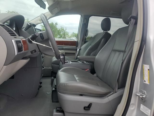 2009 Chrysler Town & Country Touring