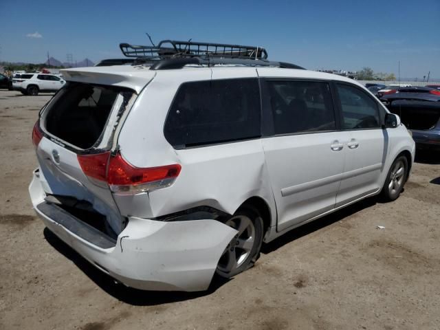 2014 Toyota Sienna LE