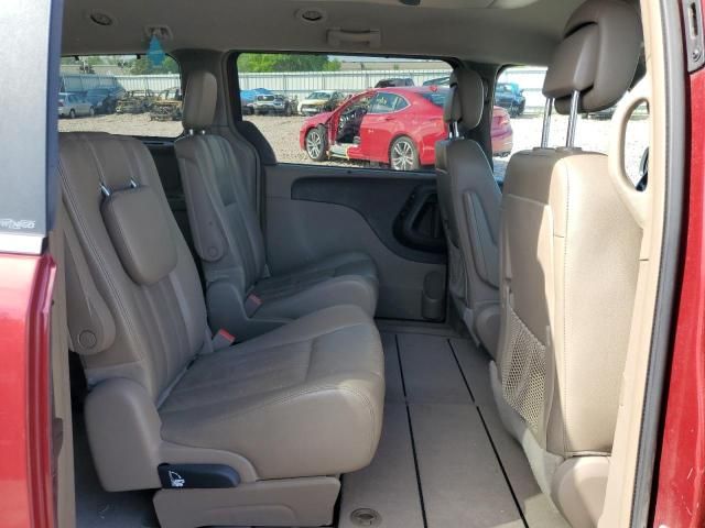 2012 Chrysler Town & Country Touring L