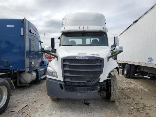 2019 Freightliner Cascadia 126