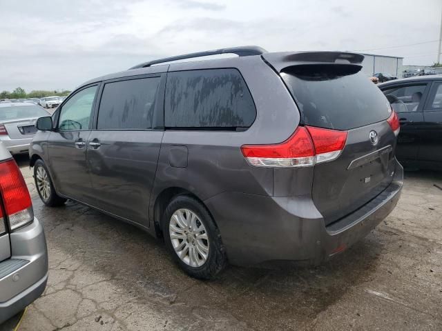 2012 Toyota Sienna XLE