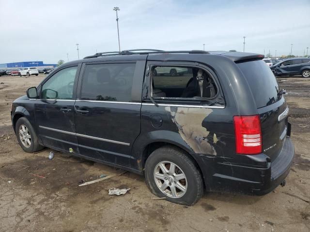 2010 Chrysler Town & Country Touring