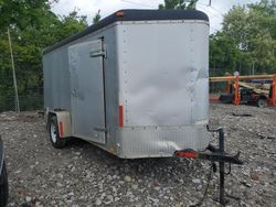 Salvage trucks for sale at Columbus, OH auction: 2000 UK Trailer