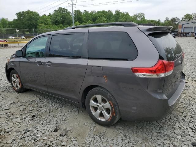 2013 Toyota Sienna LE