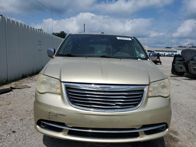 2011 Chrysler Town & Country Limited