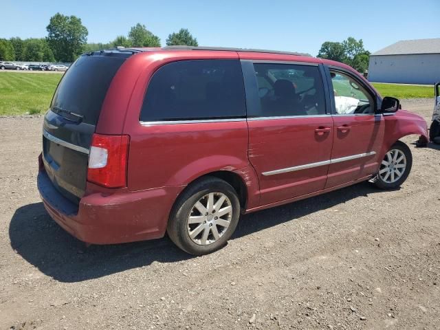 2013 Chrysler Town & Country Touring