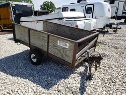 Salvage trucks for sale at Franklin, WI auction: 2004 Utility Trailer