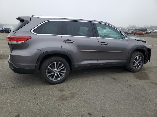 2019 Toyota Highlander SE