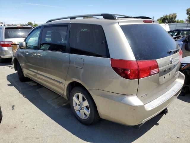 2005 Toyota Sienna XLE