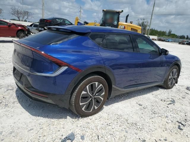 2023 KIA EV6 Light