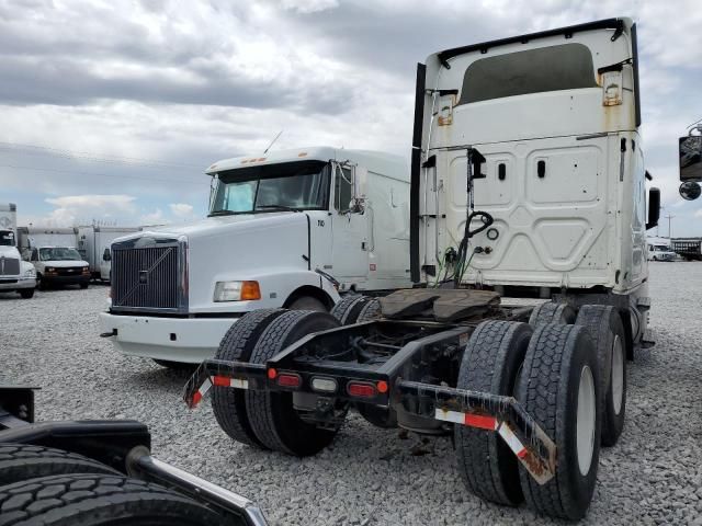 2020 Freightliner Cascadia 126