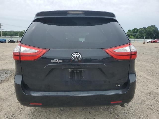 2015 Toyota Sienna LE