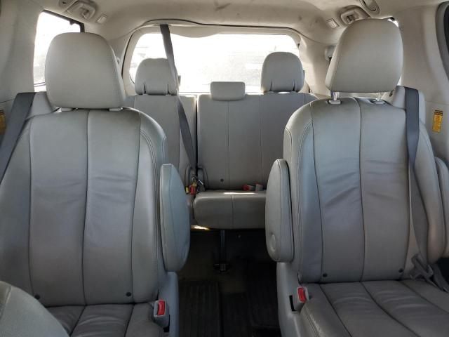 2014 Toyota Sienna XLE